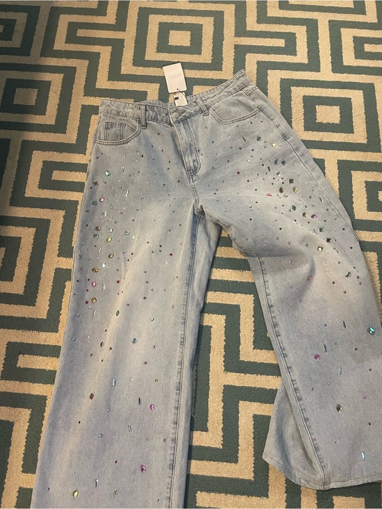 Trendy boutique Denim - Trendy boutique Light Blue Wide-Leg Jeans with Multicolor Rhinestones